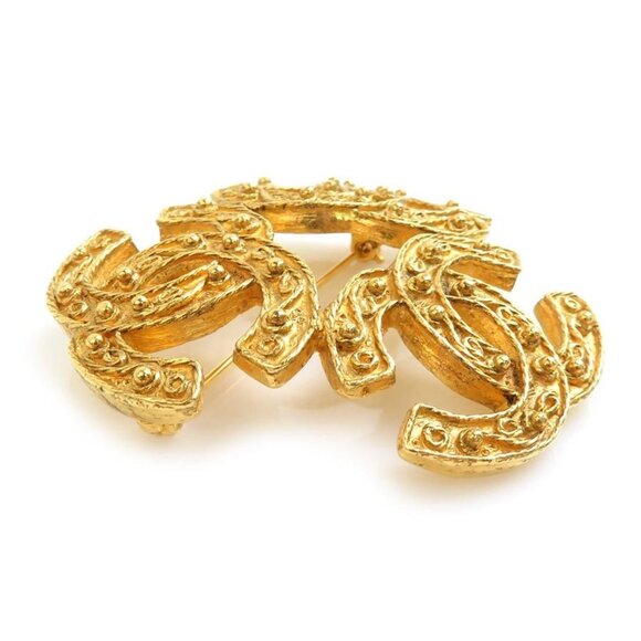 CHANEL Gold Logo Brooch - Picture 3 of 5